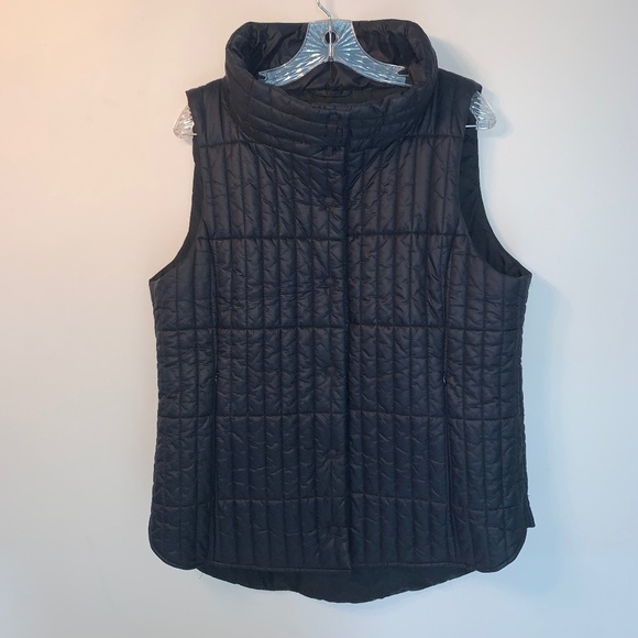 Eileen Fisher Quilted Recycled Nylon Channels Vest Black L - Picture 2 of 9